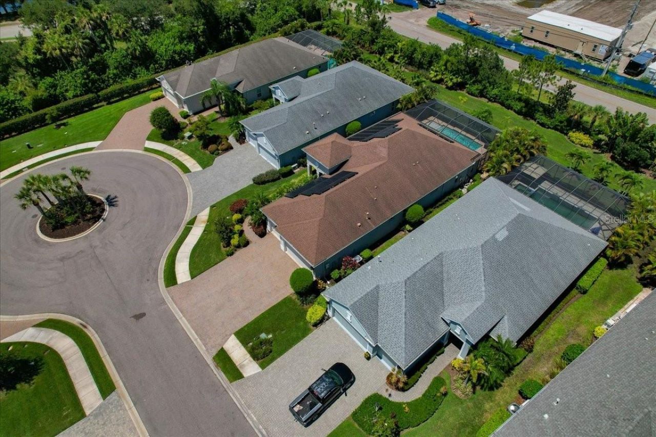 3613 Woodcliff Lake Terrace, Sarasota, FL 34243 Photo