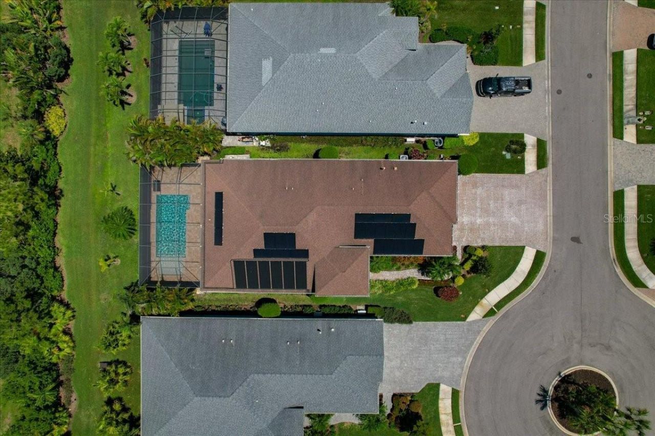 3613 Woodcliff Lake Terrace, Sarasota, FL 34243 Photo