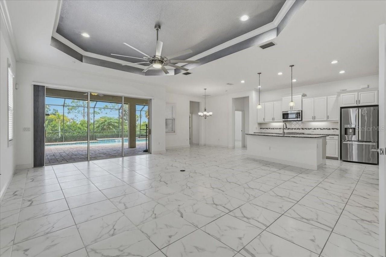 3613 Woodcliff Lake Terrace, Sarasota, FL 34243 Photo