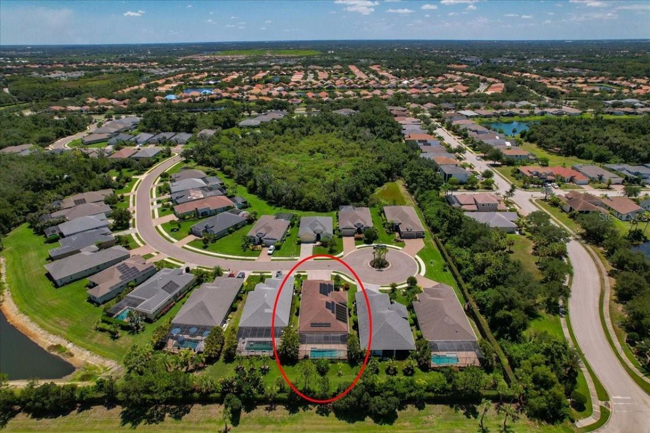 3613 Woodcliff Lake Terrace, Sarasota, FL 34243 Photo