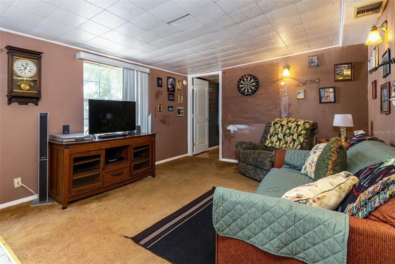 12095 102nd Avenue , Seminole, FL 33778 Photo