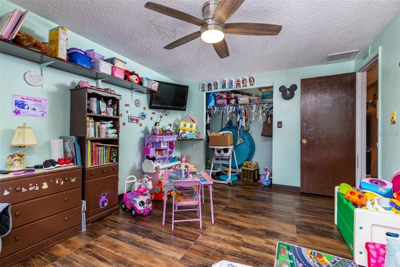 12095 102nd Avenue , Seminole, FL 33778 Photo