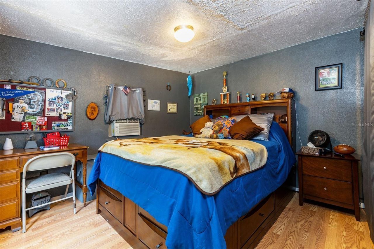 12095 102nd Avenue , Seminole, FL 33778 Photo