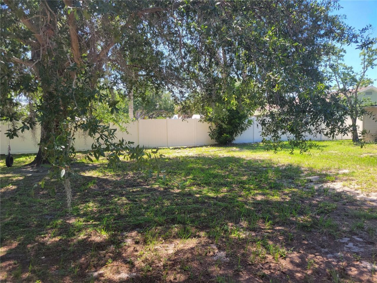 12095 102nd Avenue , Seminole, FL 33778 Photo