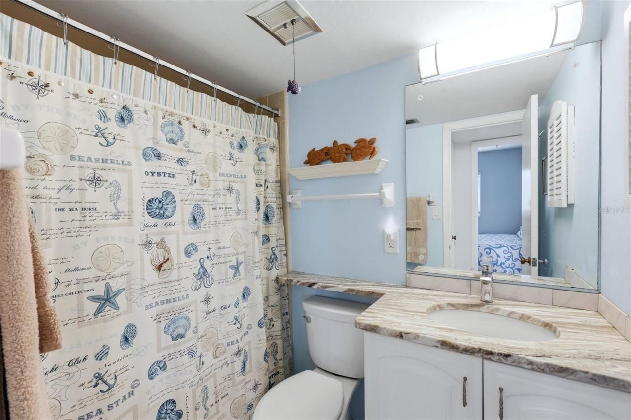 6470 Hollywood Boulevard , Unit 208, Sarasota, FL 34231 Photo