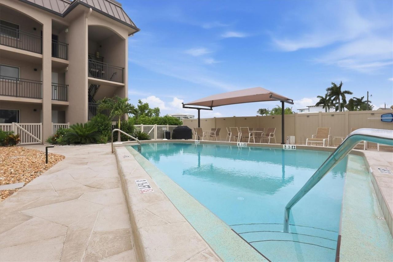 6470 Hollywood Boulevard , Unit 208, Sarasota, FL 34231 Photo