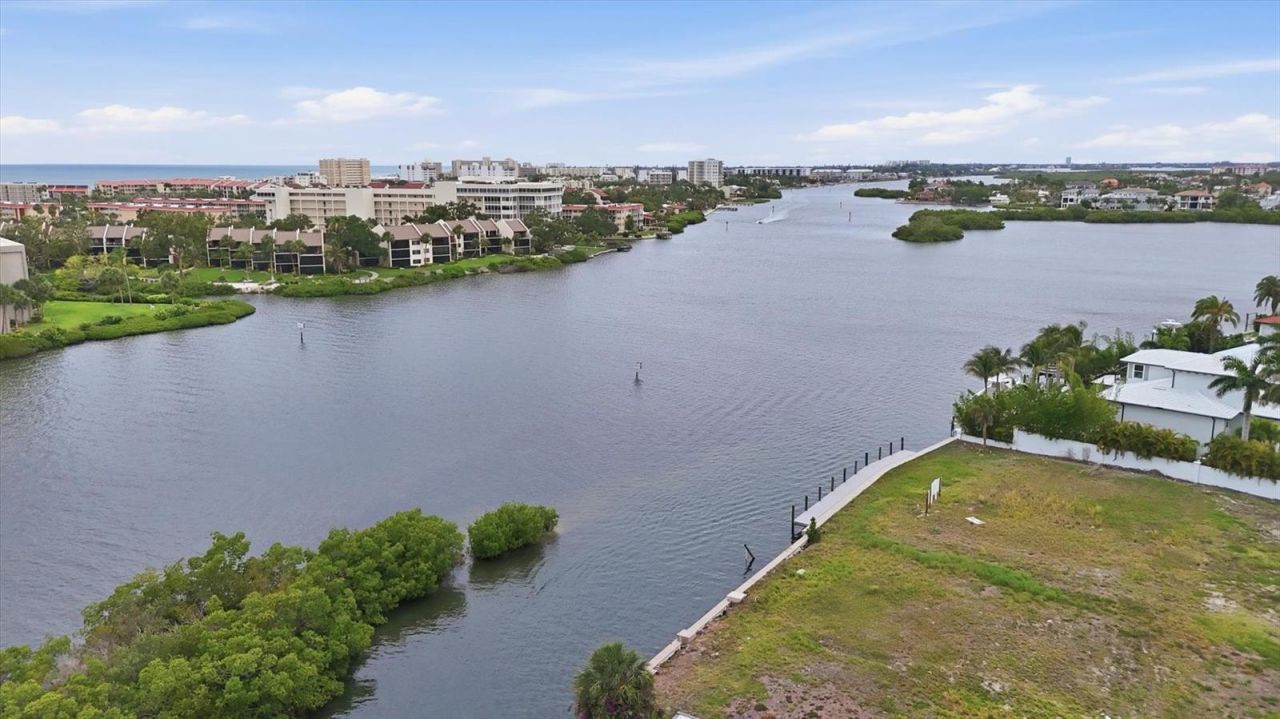 6470 Hollywood Boulevard , Unit 208, Sarasota, FL 34231 Photo