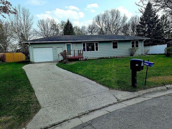 106 Circle Drive, Thief River Falls, MN 56701