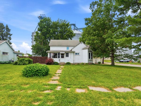 95 1st Avenue NE, Elgin, MN 55932