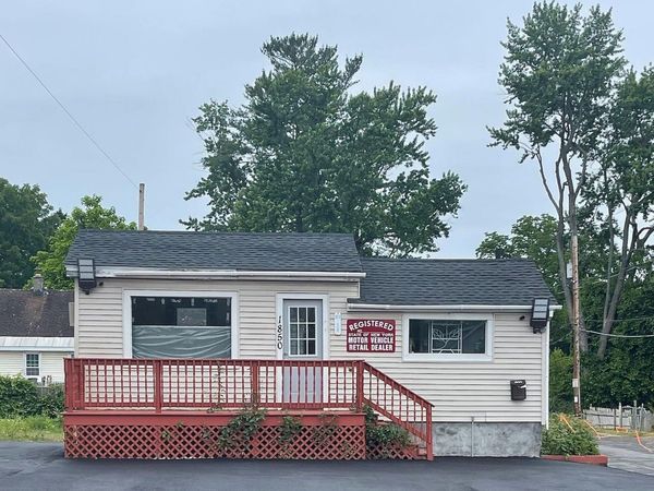 1850 State Street, Schenectady, NY 12304