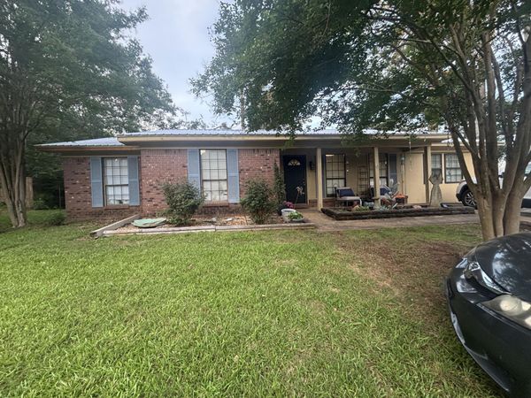 104 Ponderosa Dr., New Albany, MS 38652