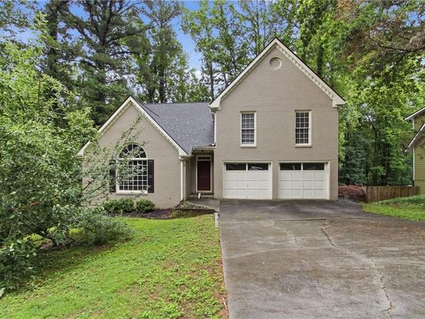 4822 Thornwood Drive NW, Acworth, GA 30102