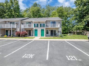 12 Sunmist Sq, Unit 12L, Buffalo, NY 14228