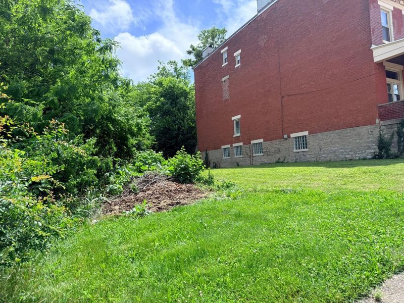 1022 Sturm Street, Cincinnati, OH 45205 Photo 3