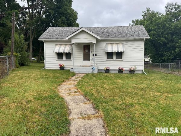 610 SW CAMBLIN Avenue, Peoria, IL 61603