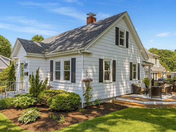 115 Fairview Avenue, Portsmouth, NH 03801
