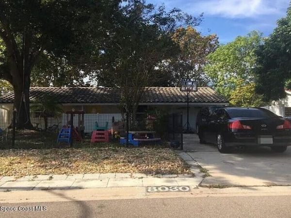 8030 7th Street N , St. Petersburg, FL 33702