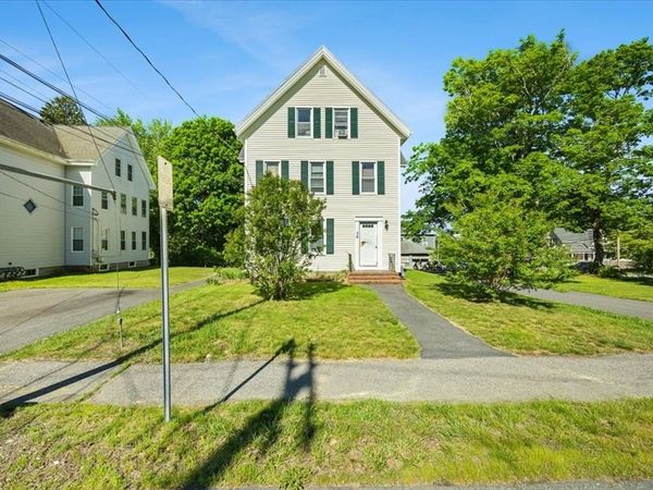 56 Everett St, Middleboro, MA 02346