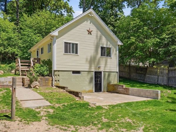 10 Fir, Pembroke, MA 02359