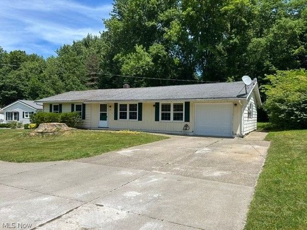433 Fairgrounds Road , Painesville Twp, OH 44077
