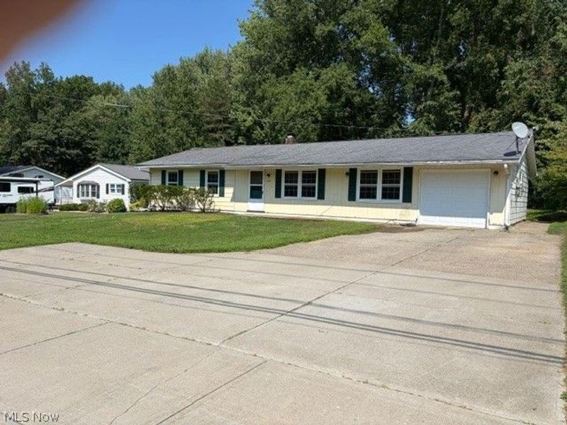 433 Fairgrounds Road, Painesville Township, OH 44077 Photo 2