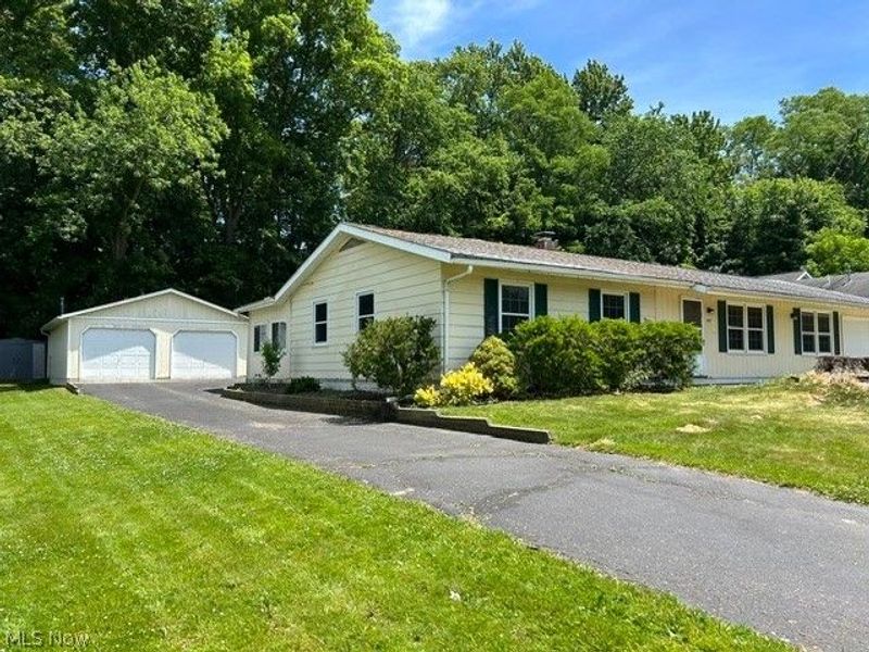 433 Fairgrounds Road, Painesville Township, OH 44077 Photo 3