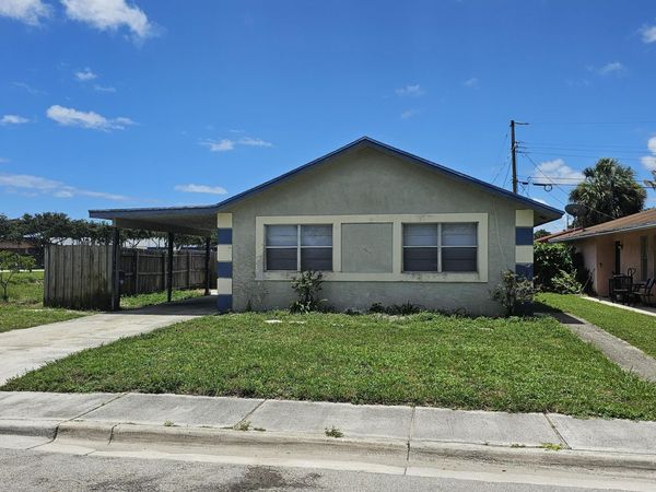 1501 W 17th Street, Riviera Beach, FL 33404