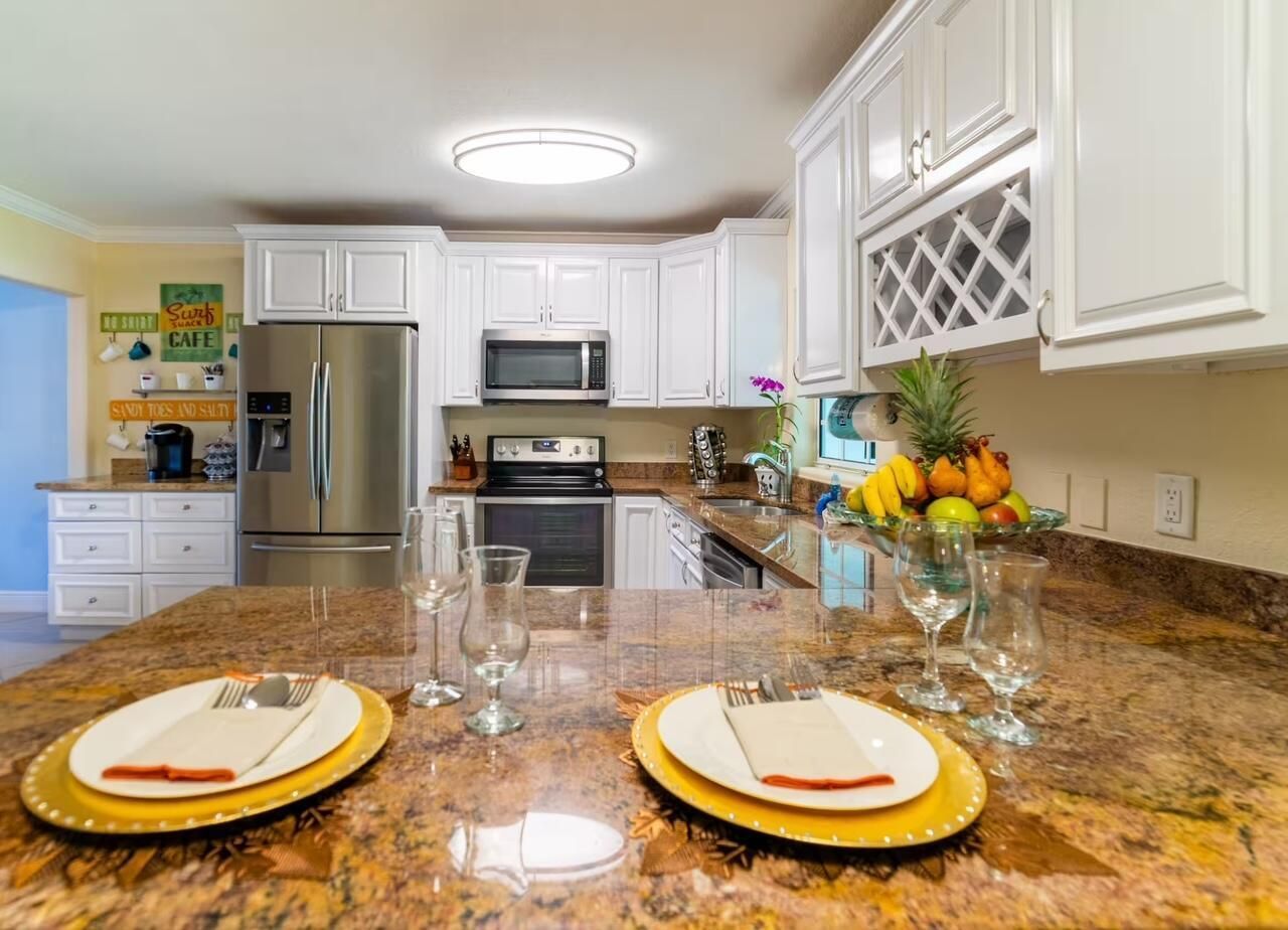6850 Eastview Drive, Lake Worth, FL 33462 Photo