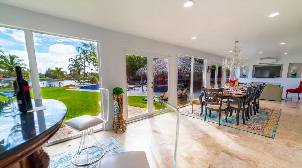6850 Eastview Drive, Lake Worth, FL 33462 Photo