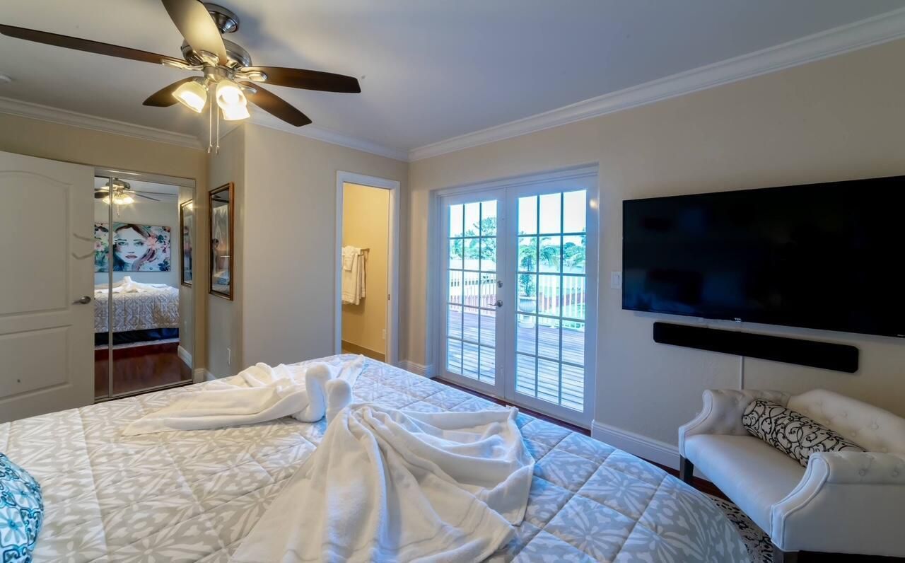 6850 Eastview Drive, Lake Worth, FL 33462 Photo
