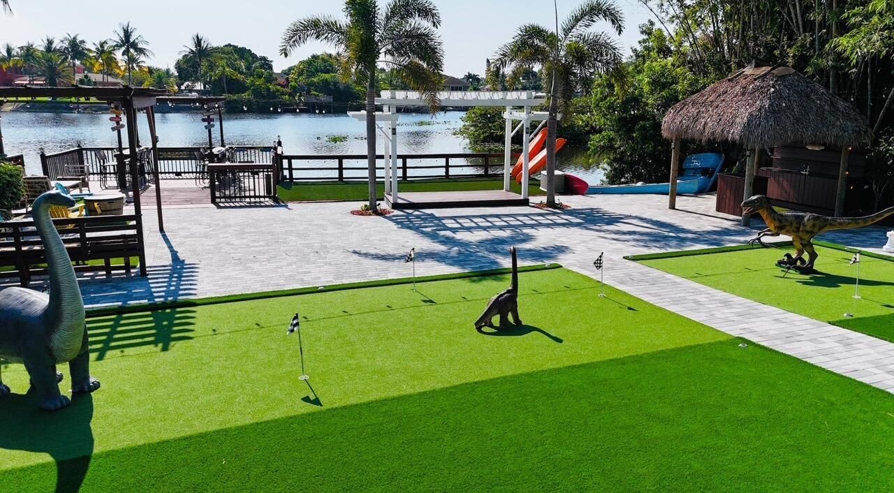 6850 Eastview Drive, Lake Worth, FL 33462 Photo