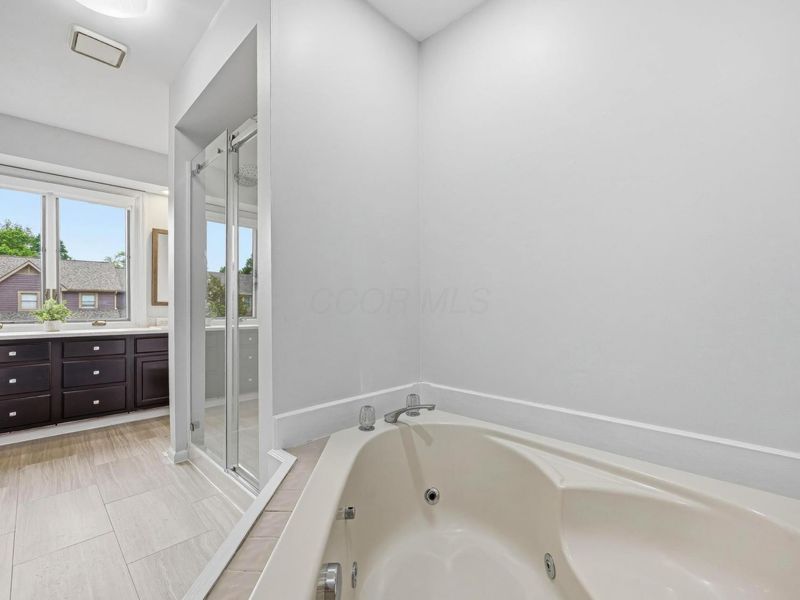 8815 Davington Drive , Dublin, OH 43017 Photo 43