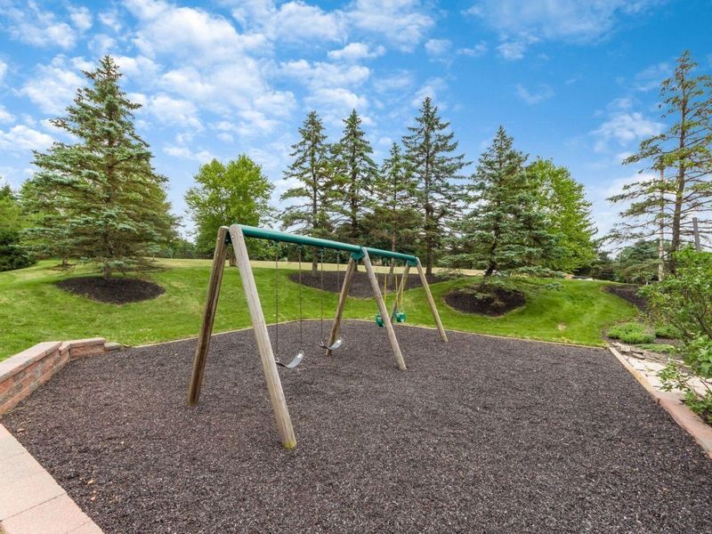 8815 Davington Drive , Dublin, OH 43017 Photo 77