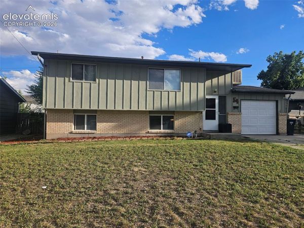 54 Bridle Trail, Pueblo, CO 81005