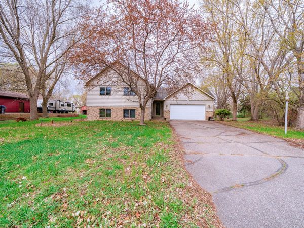 6413 Laurel Road , Saint Cloud, MN 56303