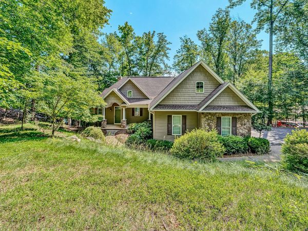 1617 Walnut Run DR , Hardy, VA 24101