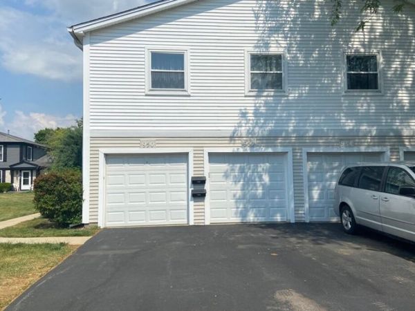 950 Inverrary Lane , Unit 950, Deerfield, IL 60015