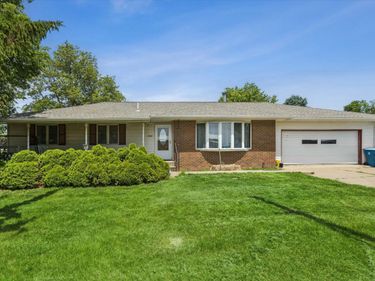4344 Main Street , Andover, IA 52701