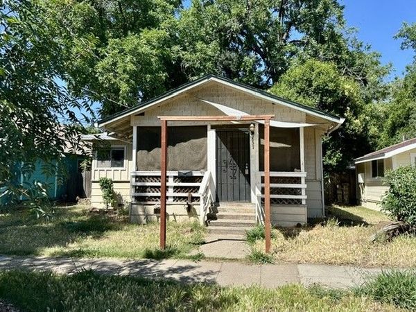 1837 Hemlock Street, Chico, CA 95928