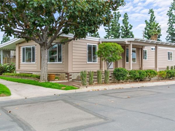 215 Lakepark, Placentia, CA 92870