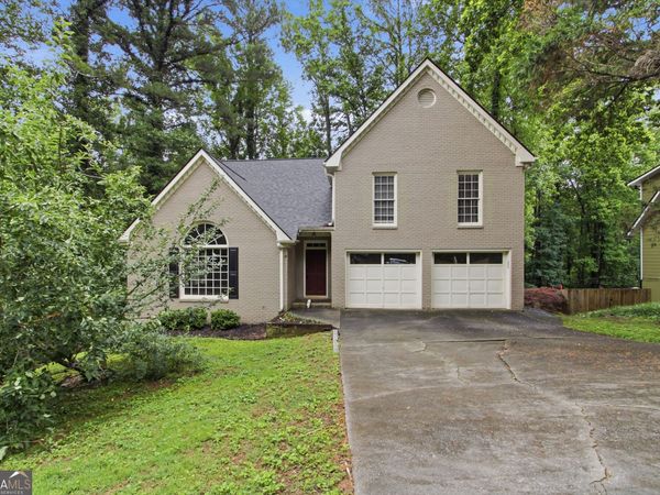 4822 Thornwood Drive NW, Acworth, GA 30102