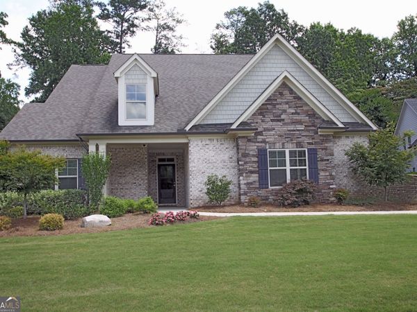 226 Sweetbriar Club Drive, Woodstock, GA 30188