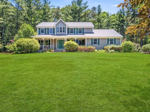 5 Geryk Ct, Southampton, MA 01073