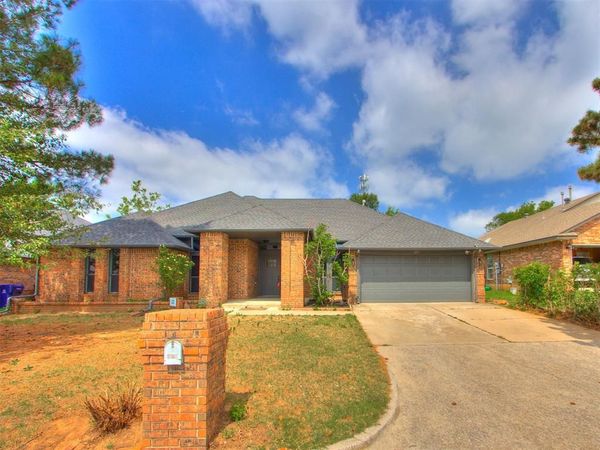 209 Tumbleweed Road, Yukon, OK 73099