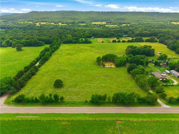 17529 S Highway 59 , Canehill, AR 72717