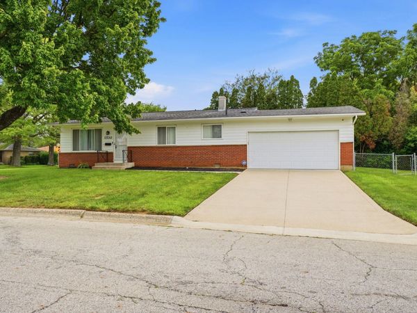 1530 Garywood Avenue , Columbus, OH 43227