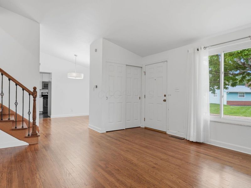 1530 Garywood Avenue , Columbus, OH 43227 Photo 4