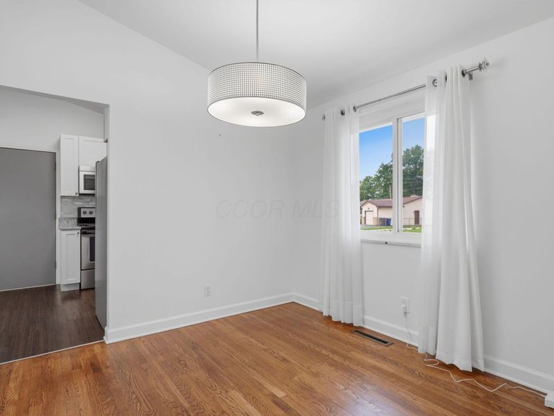 1530 Garywood Avenue , Columbus, OH 43227 Photo 7
