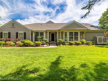 2493 Wildbrook Run , Bloomfield Hills, MI 48304