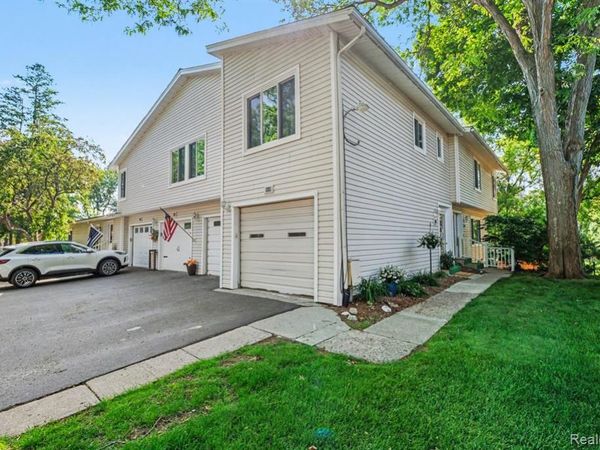 838 Corners Court, Orion Twp, MI 48362